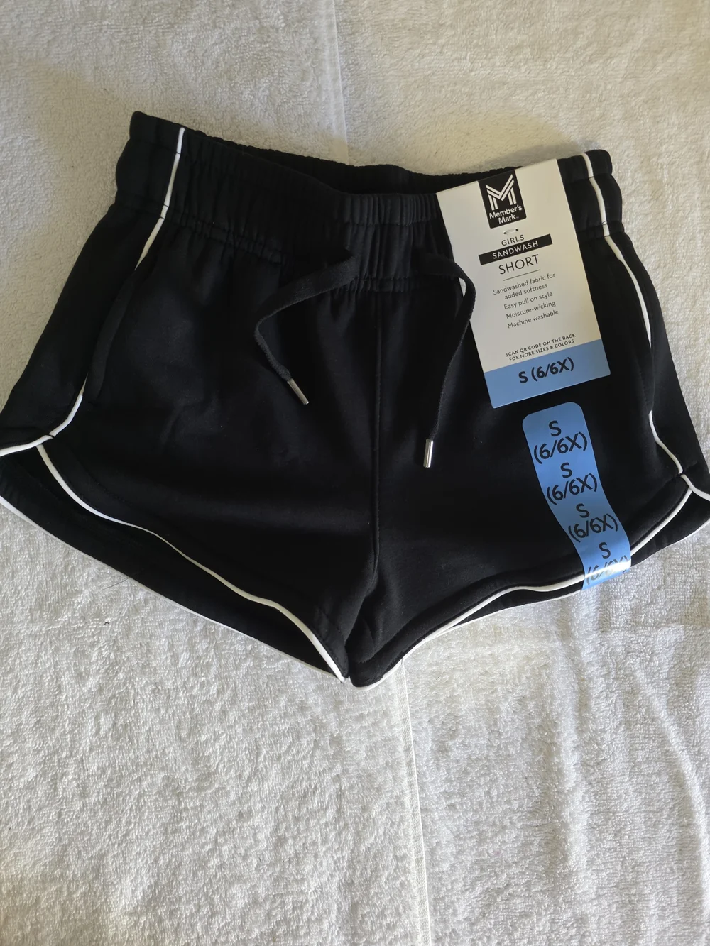 Member's Mark Girls Black Sandwash Shorts with White Trim - S (6/6X)